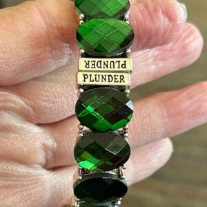 Plunder Emerald Green Gem Bracelet